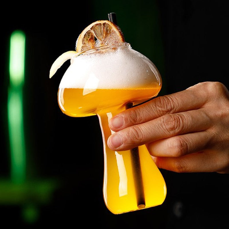 Mushroom Shaped Cocktail Glass with High-Quality Clarity and Durability